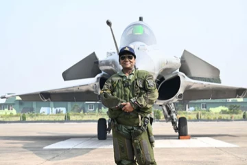 போர் விமானத்தில் பறந்த இந்திய ஜனாதிபதி திரௌபதி முர்மு