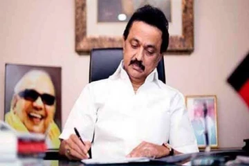 ஸ்டாலின் பதவியேற்றதும் வீட்டுக்கு ரூ. 4000-மா? மகிழ்ச்சியில் மக்கள்!