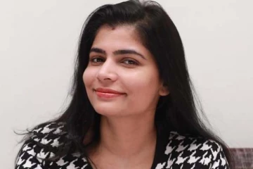 முதலிரவில் அந்த இடத்தில் ரத்தம் வரவில்லை என்றால் கேவலமான பெண்ணா? வெடித்துச் சிதறிய சின்மயி! காணொளி இதோ