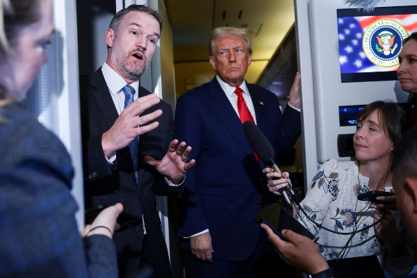 அமெரிக்கா-பிரித்தானியா இடையே பூஜ்ஜிய வரி ஒப்பந்தம்: மருந்துகளுக்கான அணுகல் அதிகரிப்பு | Us Zero Tariffs Deal On Uk Pharmaceuticals அமெரிக்கா-பிரித்தானியா இடையே பூஜ்ஜிய வரி ஒப்பந்தம்: மருந்துகளுக்கான அணுகல் அதிகரிப்பு | Us Zero Tariffs Deal On Uk Pharmaceuticals