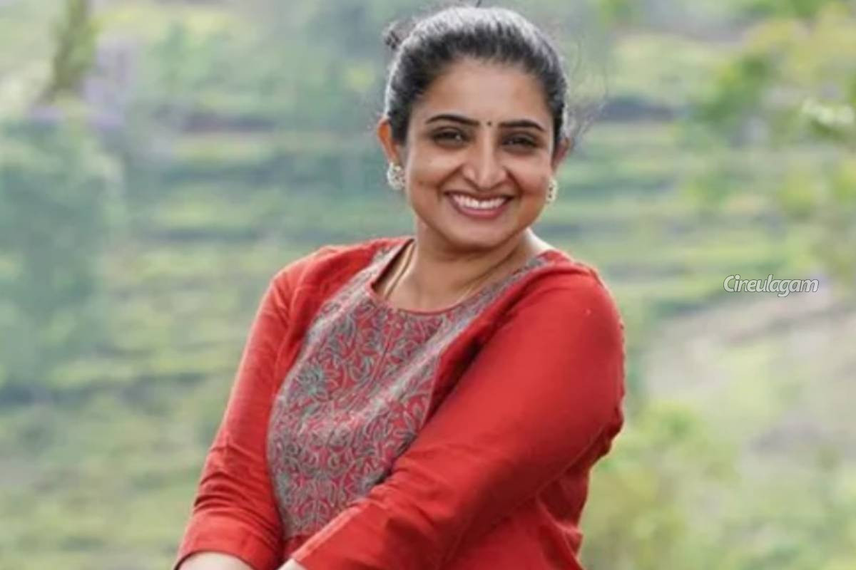 விஜய் டிவியில் ஹிட் சீரியலில் என்ட்ரி கொடுத்துள்ள பாண்டியன் ஸ்டோர்ஸ் புகழ் சுஜிதா... எந்த தொடர் தெரியுமா? | Serial Actress Sujitha New Entry In Vijay Tv