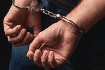 නාන කාමරේ හිටපු කාන්තාවන්ව වීඩියෝ කරලා - වයස 19න් පහළ දෙකකට වැඩ වරදී