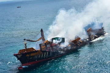 "එක්ස්ප්‍රස් පර්ල්" නැවෙන් වන්දි ගැනීම සම්බන්ධයෙන් පැවැත්වූ සාකච්ඡාට මොකද වුණේ?