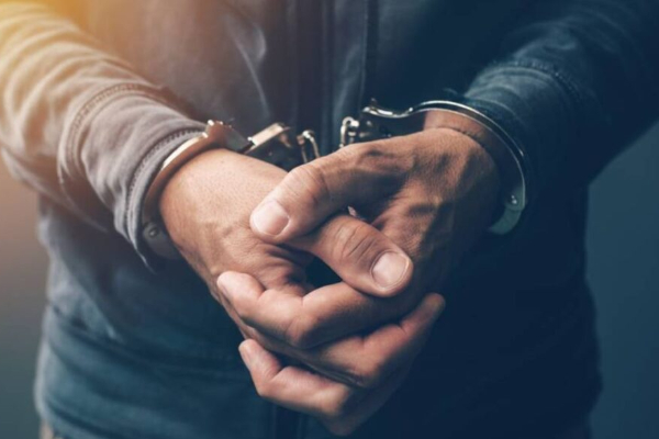 சிங்கள ராப் பாடகர் போதைப்பொருளுடன் கைது | Singer Arrested With Drugs Gun
