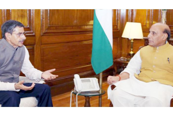 பாதுகாப்புத்துறை அமைச்சருடன் தமிழக ஆளுநர் சந்திப்பு | Governor Of Tamil Nadu Meets Defense Ministers பாதுகாப்புத்துறை அமைச்சருடன் தமிழக ஆளுநர் சந்திப்பு | Governor Of Tamil Nadu Meets Defense Ministers