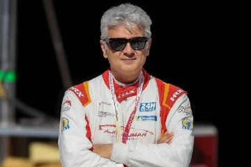 ரசிகரை கலாய்த்த அஜித்.. வைரலாகும் வீடியோவை பாருங்க