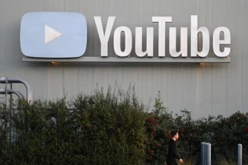 YouTube මුල් පුටුව ඉන්දියාව ඩැහැ ගැනීමට සැරසෙයි.