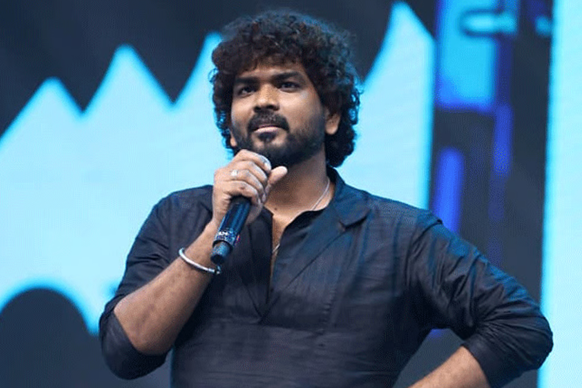 LIC என்ற தலைப்புக்கு ரூ. 112 கோடி.. விக்னேஷ் சிவன் LiK குறித்து ஓபன் டாக்.. | Vignesh Shivan About Why Lic Title Change To Lik LIC என்ற தலைப்புக்கு ரூ. 112 கோடி.. விக்னேஷ் சிவன் LiK குறித்து ஓபன் டாக்.. | Vignesh Shivan About Why Lic Title Change To Lik