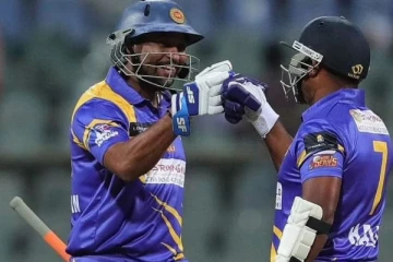 ශ්‍රී ලංකා ක්‍රිකට් කණ්ඩායමට වාර්තාගත ජයක්..ජයසූරිය සහ ඩිල්ෂාන් තරඟයක් කනපිට ගසයි..