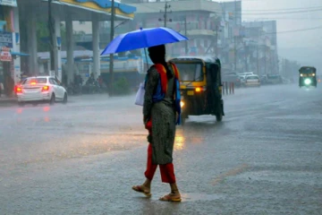 75 மி.மீ அளவான பலத்த மழைவீழ்ச்சி எதிர்பார்க்கப்படுகின்றது! முன்னெச்சரிக்கையாக இருங்கள்