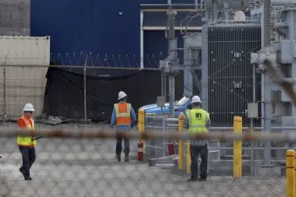 மின் உற்பத்தியில் ஏற்பட்ட பாதிப்பால் இருளில் மூழ்கிய நாடு! | Country Plunged Darkness Due To Power Generation