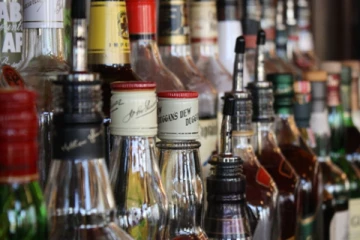 මත්පැන් මිලට හදිසියේම වුන දේ - මත්පැන් හිඟ වෙයි ද..?