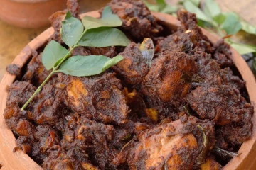 சூப்பரான சுவையில் கேரளா ஸ்டைல் சிக்கன் சுக்கா: ரெசிபி இதோ