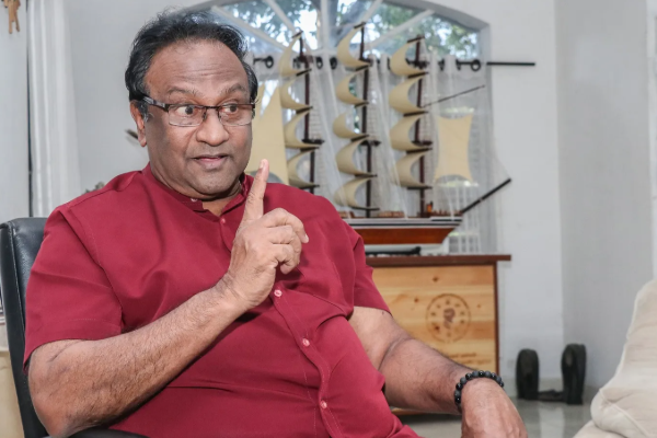 அநுர அரசை விரட்டியடிக்க வேண்டும்- நாமல் தான் ஒரேயொரு ஜனாதிபதி! சரத் வீரசேகர | Sarath Weerasekara Slams Anura Government அநுர அரசை விரட்டியடிக்க வேண்டும்- நாமல் தான் ஒரேயொரு ஜனாதிபதி! சரத் வீரசேகர | Sarath Weerasekara Slams Anura Government