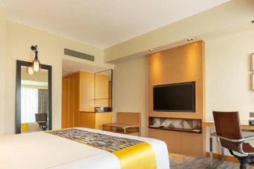 கொழும்பு நட்சத்திர ஹோட்டலில் தங்கியிருந்தவருக்கு காத்திருந்த அதிர்ச்சி