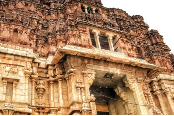 வினைகள் தீர்க்கும் திருவெள்ளறை கோயில்- வரலாறும் சிறப்புகளும் | Thiruvellarai Pundarikakshan Perumal Temple