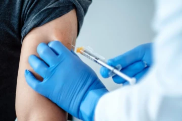 தடுப்பூசிகளால்   தொற்று 65% குறைந்துள்ளது; பிரிட்டன் தகவல்