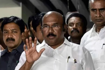 ஓபிஎஸ், சசிகலா, தினகரன் ஆகியோர் அதிமுக ரத்தத்தை குடித்த அட்டைகள் - ஜெயகுமார் விமர்சனம்!