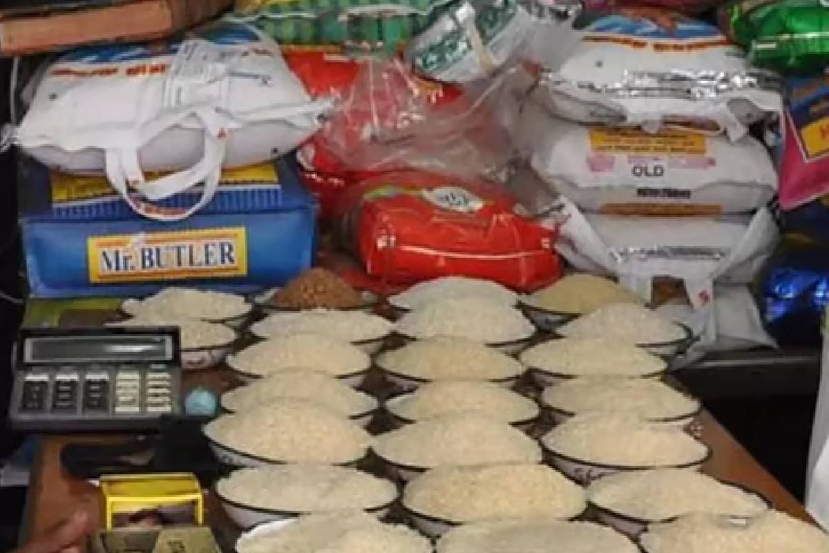 தமிழகத்தில் அரிசி விலை அதிரடி உயர்வு: கிலோவுக்கு ரூ.10 வரை அதிகரிப்பு! - என்ன காரணம்? | Rice Price Increased In Tamil தமிழகத்தில் அரிசி விலை அதிரடி உயர்வு: கிலோவுக்கு ரூ.10 வரை அதிகரிப்பு! - என்ன காரணம்? | Rice Price Increased In Tamil