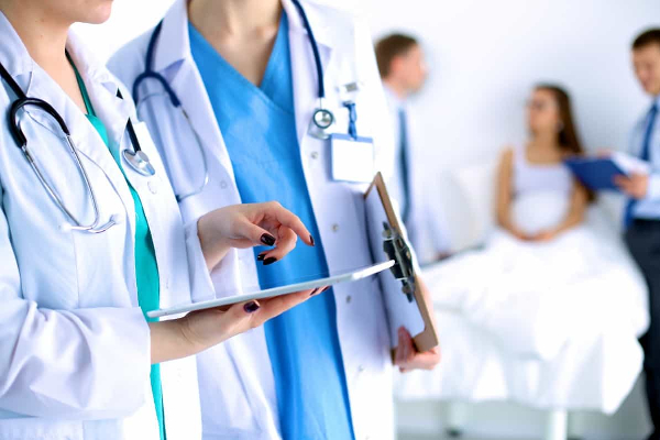 கண்டாவளை வைத்தியாலைக்கு நிரந்தர வைத்திய அதிகாரியாக கஜேந்திரா நியமனம்! - ஐபிசி தமிழ்