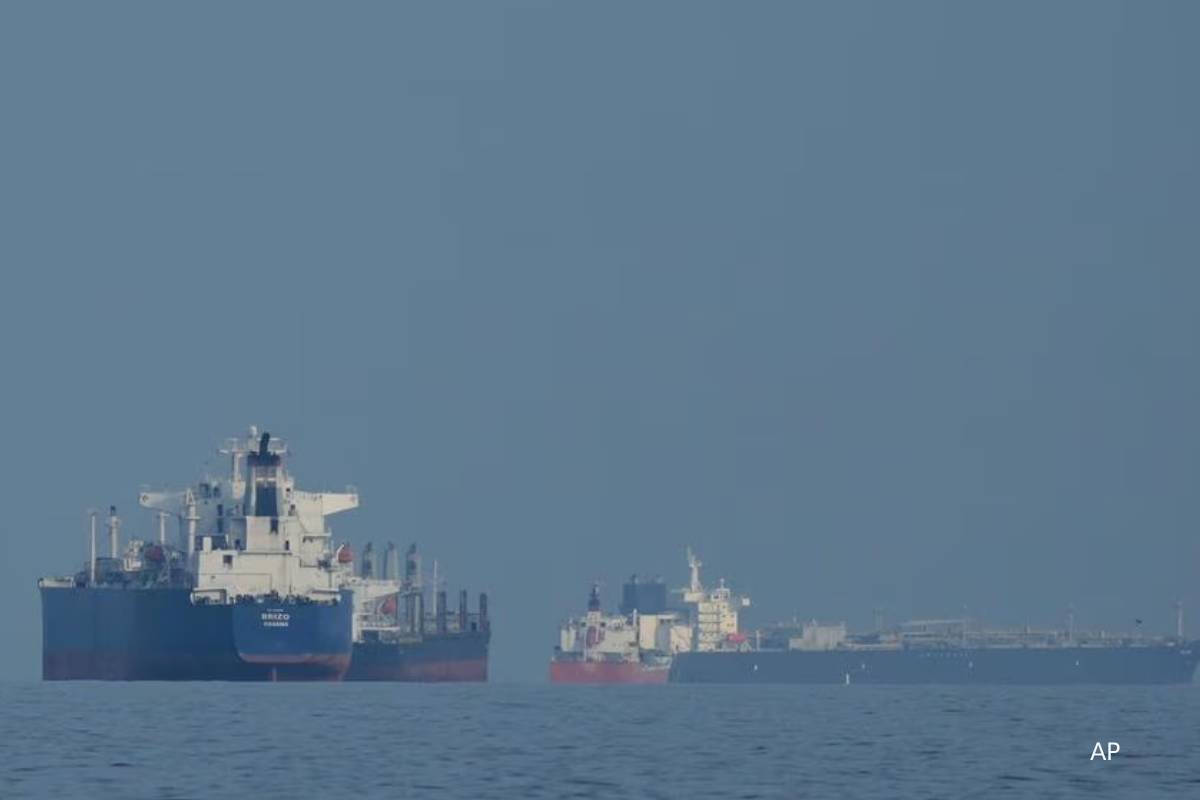 மக்கள் விலை உயர்வால் அவதிப்பட... பல பில்லியன் லிற்றர் எரிபொருளைக் கையிருப்பு வைத்திருக்கும் நாடு | Australia Stockpiling Fuel