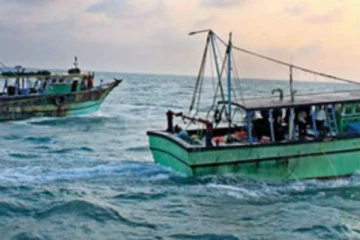 இந்திய மீனவர்களின் அராஜகம்; கடலில் யாழ் மீனவர்களுக்கு நேர்ந்த கதி!