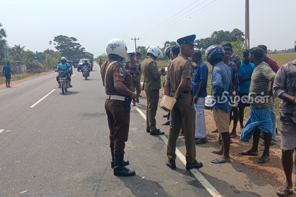 வடக்கு மாகாண பொலிஸ்மா அதிபரின் வாகனம் மாட்டுடன் மோதி விபத்து! | Police Commissioner Vehicle Collides With A Cow