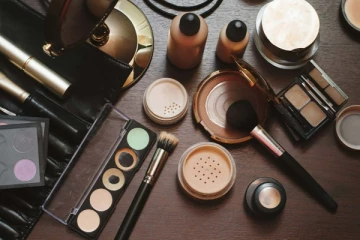 இலங்கையில் முகத்தை வெண்மையாக்கும் கிரீம் பயன்படுத்துபவர்களுக்கு எச்சரிக்கை!