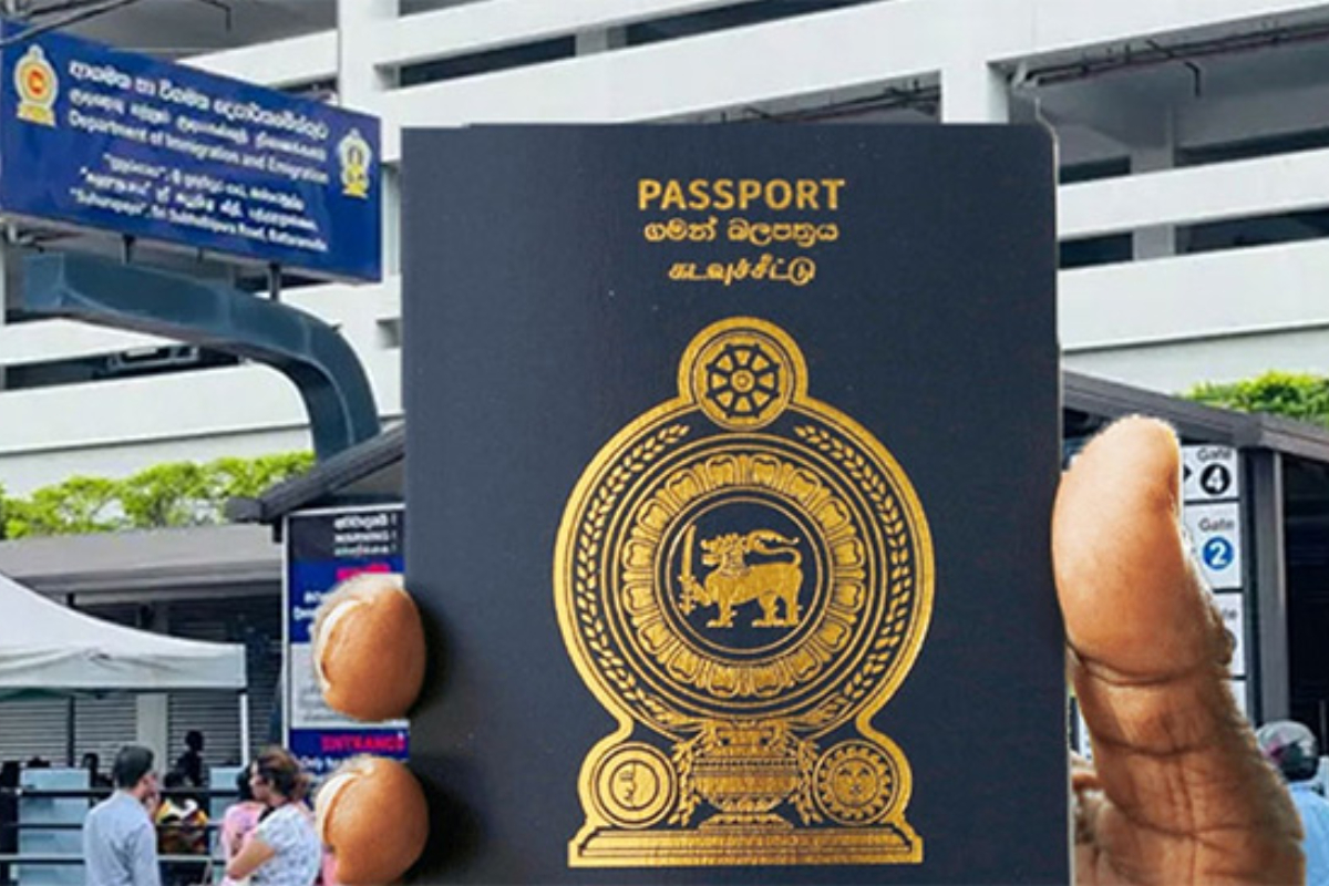போலியானது என சந்தேகத்திற்கு உட்படுத்தப்பட்ட இலங்கை கடவுச்சீட்டு! முன்னாள் எம்.பிக்கு பிரிட்டனில் ஏற்பட்ட சிக்கல் | Sri Lankan Passports Are Being Rejected