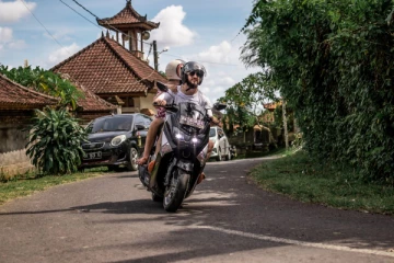 සංචාරකයින්ට යතුරුපැදි ධාවනය තහනම්..