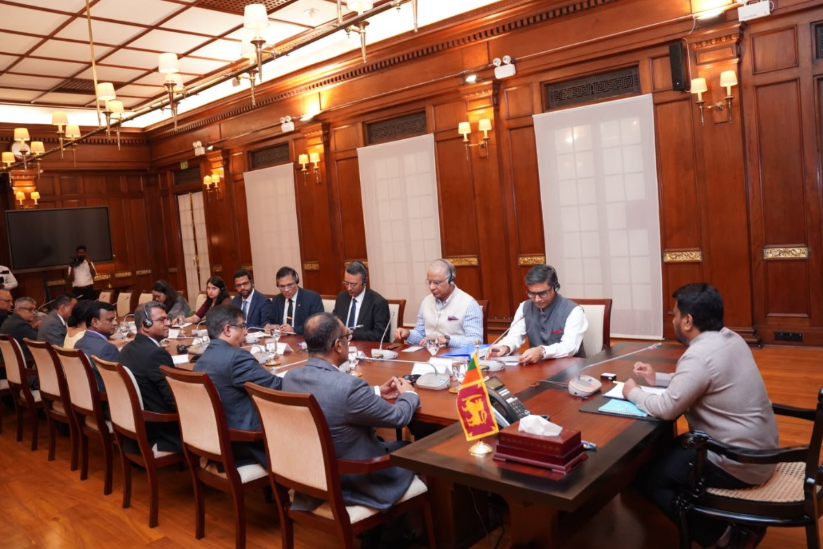 ஜனாதிபதி அநுரவை சந்தித்த இந்திய அரசின் முக்கிய பிரதிநிதி | Meeting Indian Foreign Secretary President Anura ஜனாதிபதி அநுரவை சந்தித்த இந்திய அரசின் முக்கிய பிரதிநிதி | Meeting Indian Foreign Secretary President Anura
