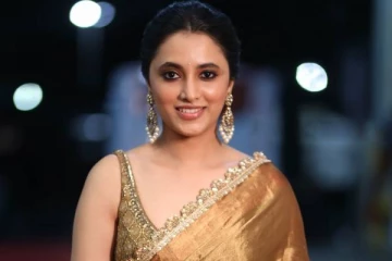 இளைஞர்களின் மனதை கொள்ளைகொண்ட நடிகை பிரியங்கா மோகனின் சொத்து மதிப்பு! எவ்வளவு தெரியுமா