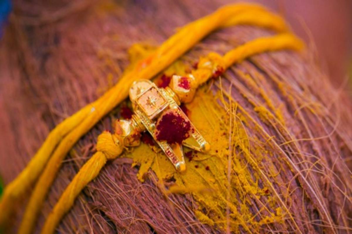 உறங்கும் போது தாலி கழன்று விழுந்தால் சுபமா,அசுபமா? ஜோதிட விளக்கம் | Bad Sing Thaali Kairu Falling Off While Sleeping உறங்கும் போது தாலி கழன்று விழுந்தால் சுபமா,அசுபமா? ஜோதிட விளக்கம் | Bad Sing Thaali Kairu Falling Off While Sleeping