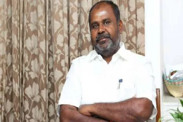 அதிமுக முன்னாள் அமைச்சர் ஆர்.பி.உதயகுமார் மீது தாக்குதல் - நடந்தது என்ன?