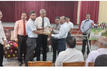 கல்முனை வலய பாடசாலைகளுக்கு ஒன்றரை மில்லியன் பெறுமதியான நூல்கள் வழங்கி வைப்பு