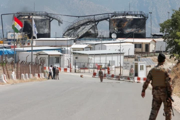 அமெரிக்க தளத்தை அதிரவைத்த தாக்குதல்; ஈராக்கில் பெரும் பதற்றம்