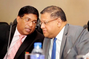 බැඳුම්කර නඩුවේ හදිසි පෙරළියක් - රවී කරුණානායක සහ අර්ජුන මහේන්ද්‍රන් නිදහස් කිරීම වැරදි බව තීන්දු කරයි