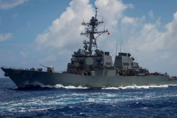 நடுக்கடலில் அமெரிக்க போர்க்கப்பல், சீன இராணுவம் இடையே நடந்ந பரபரப்பு சம்பவம்! அதிகரிக்கும் பதற்றம்