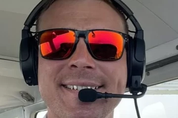 நடுவானில் விமானியின் முதுகில் ஊர்ந்த உயிரினம்: திகிலை ஏற்படுத்திய சம்பவம்