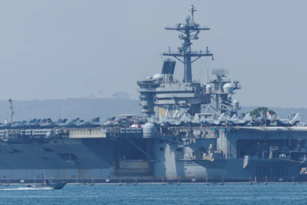 மத்திய கிழக்கில் அதிரடியாக களமிறங்கிய USS Abraham Lincoln.. ட்ரம்பின் மறைமுக யுக்தி! | Uss Abraham Lincoln Arrives Middle East Iran Us