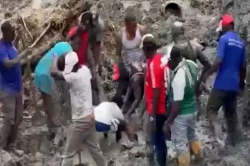 கொலம்பியாவில் தங்க சுரங்கம் இடிந்து 14 பேர் பலி