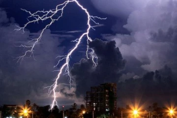 பலத்த மின்னல் தாக்ம் தொடர்பில் எச்சரிக்கை