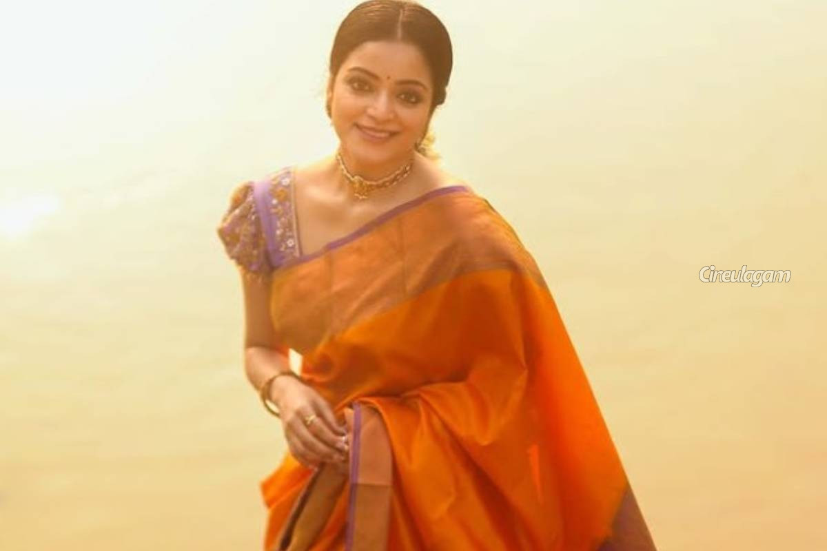 நடிகையும், பிக்பாஸ் பிரபலமுமான ஜனனிக்கு திருமணம் முடிந்தது... புகைப்படங்கள் இதோ | Popular Actress Janani Iyer Married Photos Viral