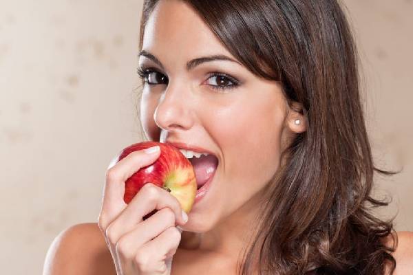 இதய நோய் அபாயத்தைக் குறைக்கும் 3 பழங்கள் | 3 Fruits That Reduce The Risk Of Heart Disease இதய நோய் அபாயத்தைக் குறைக்கும் 3 பழங்கள் | 3 Fruits That Reduce The Risk Of Heart Disease