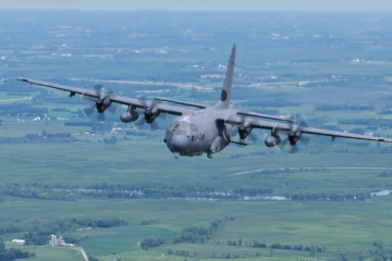 பழிக்குப்பழி ...விடாது துரத்தி அடிக்கும் ஈரான்; மற்றுமொரு அமெரிக்க விமானம் வீழ்ந்தது