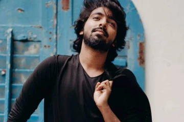 சென்சேஷனல் இயக்குனருடன் இணையும் ஜிவி பிரகாஷ்!! எகிறும் எதிர்பார்ப்பு