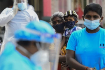 ஒரு மணி நேரத்திற்கு 5 கொரோனா மரணங்கள்