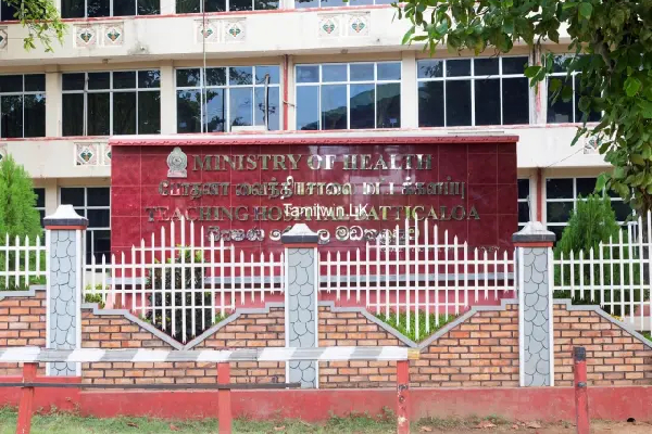 போதை வியாபாரிகள் தொடர்பில் தகவல் வழங்கியவர்களுக்கு வாள்வெட்டு | Provided Information Drug Dealers Will Be Beheaded