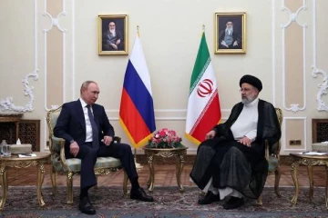 ஈரானுக்கு விஜயம் செய்தவர் உண்மையான புடின் இல்லையா? வெளிவரும் பகீர் பின்னணி