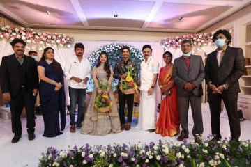 திமுக பிரச்சார பாடலுக்கு இசையமைத்தவர் திருமண வரவேற்பில் மு.க.ஸ்டாலின் பங்கேற்பு